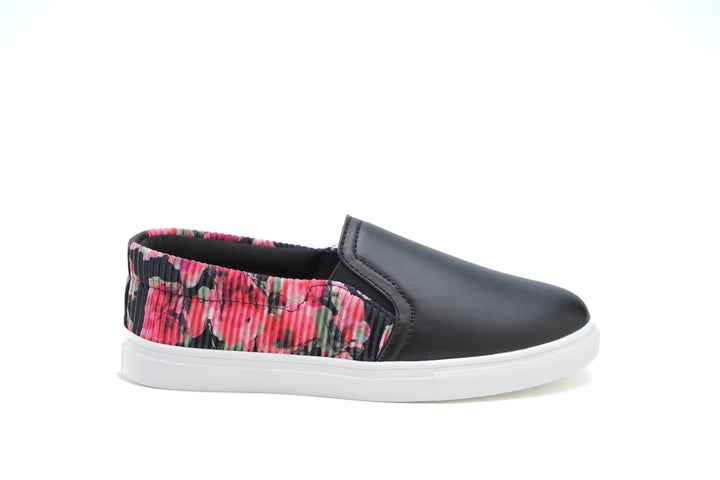 Shadow Stride Sneaker Slip-on - Black