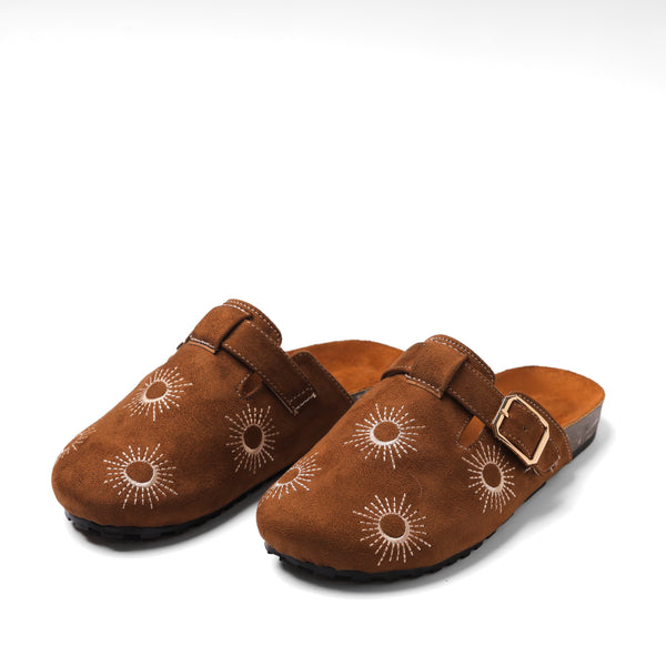 Comfy Soft embroidered Snow Footbed Women Clogs  - Havane