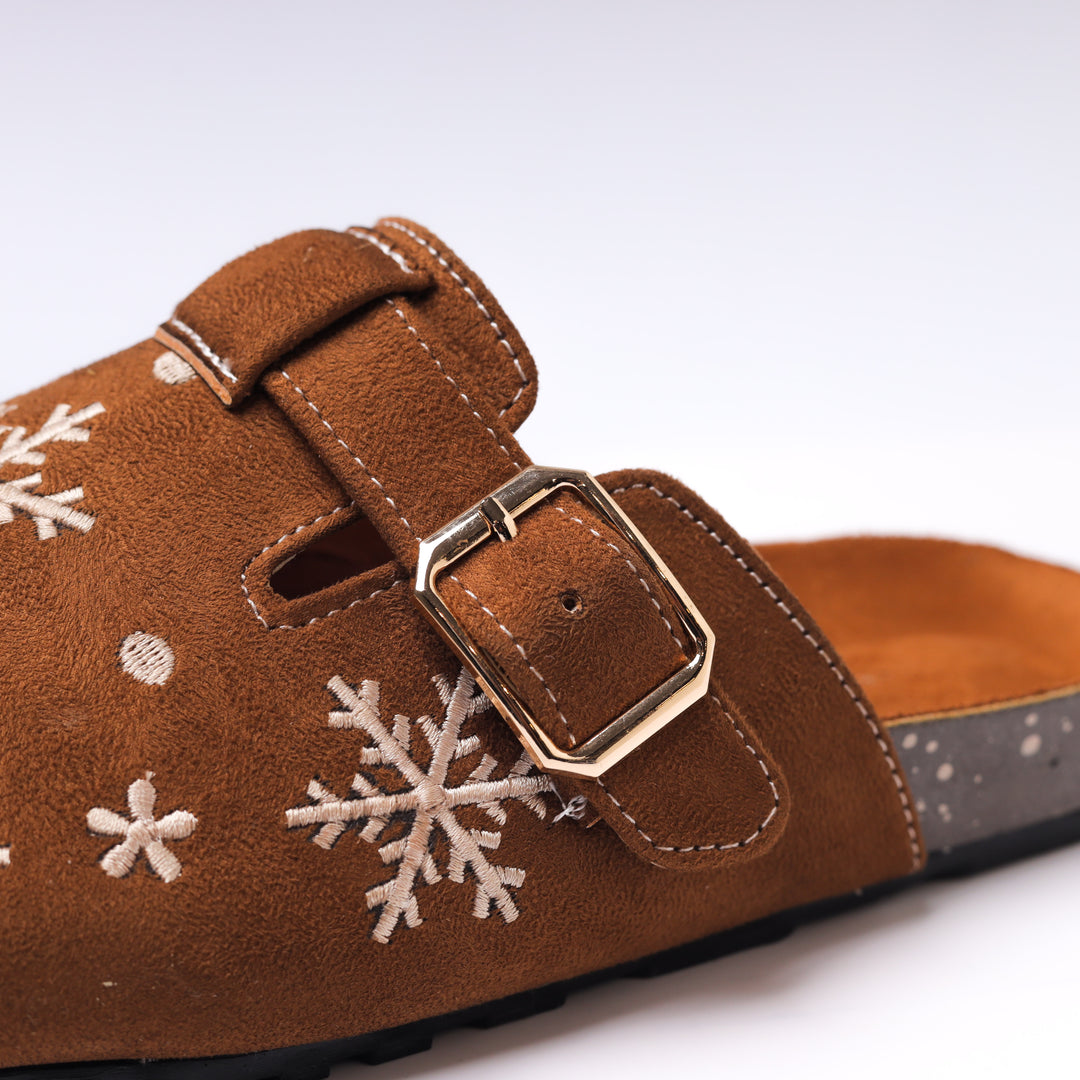 Comfy Soft embroidered Stars Footbed Women Clogs  - Havane