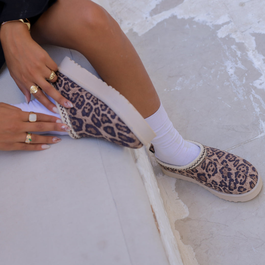 Toasty Trail Winter Mules - Light Leopard