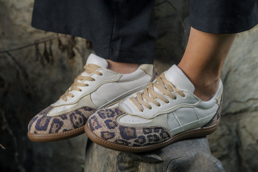 WildVibe Sneakers - Tiger Print