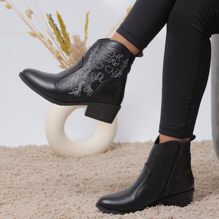 Prairie Rose Booties - Black