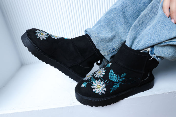 Winter Rose Embroidered Boots - Black