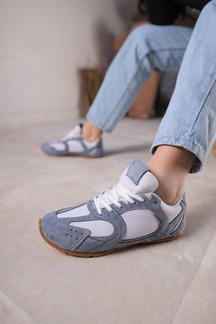 StrideX light gray Sneaker