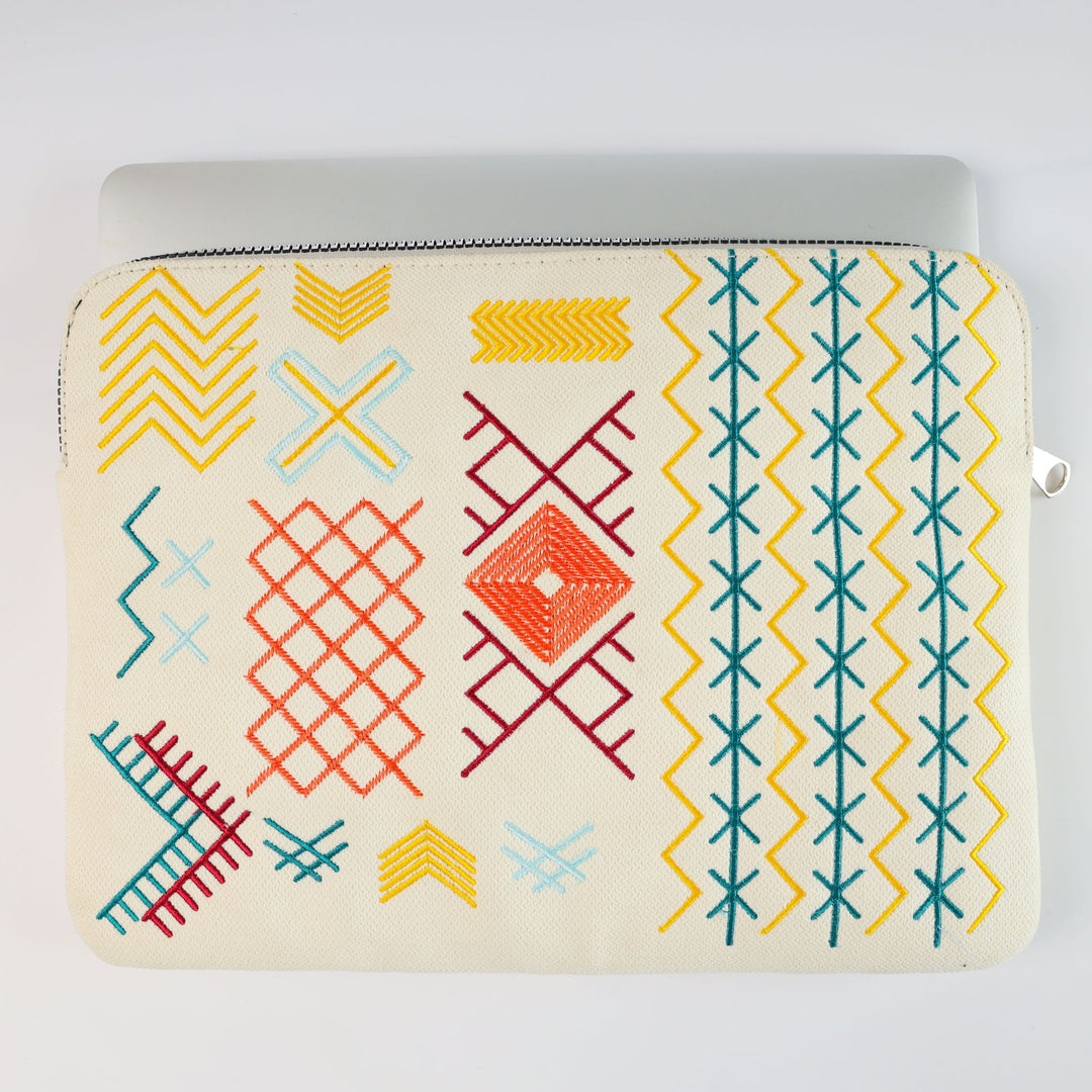 Embroidered Pattern Laptop Sleeve - Beige