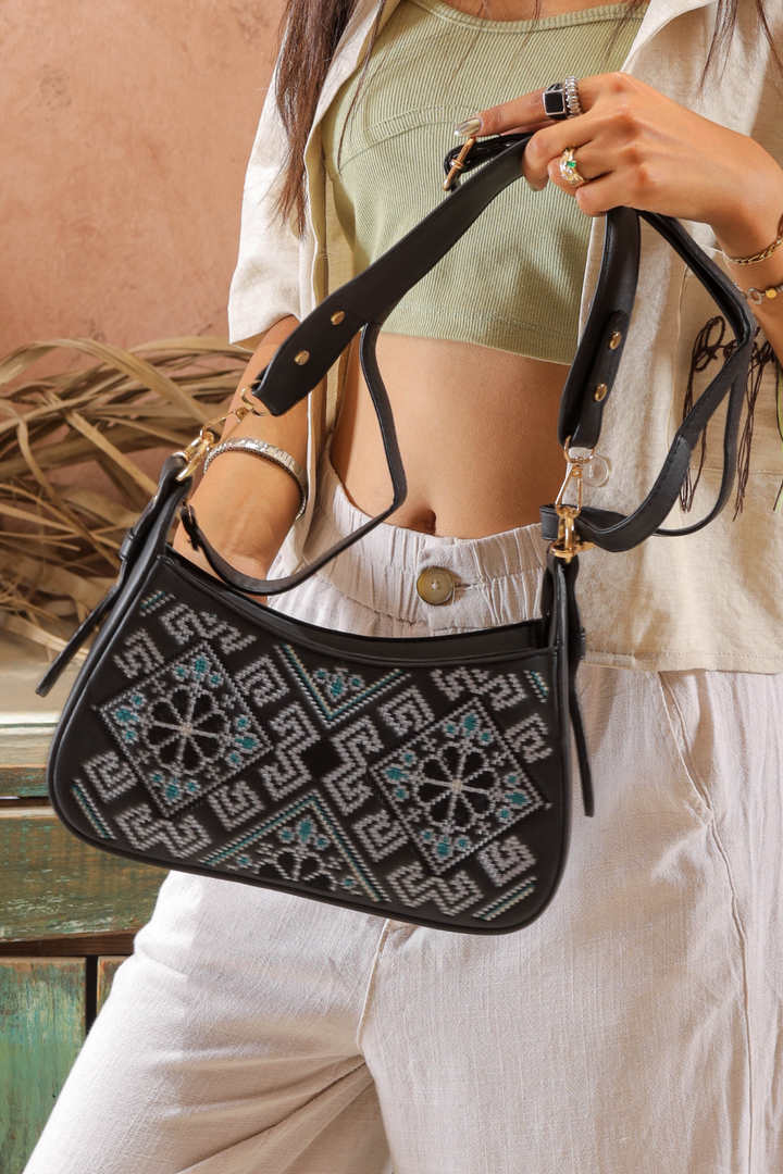 Embroidered Kulta Cross Bag - Black