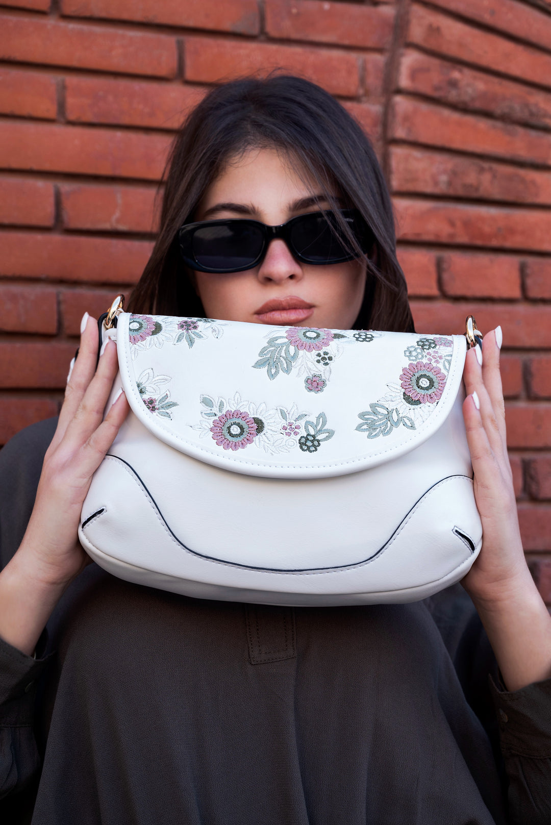 Floral Elegance Crossbody Bag White