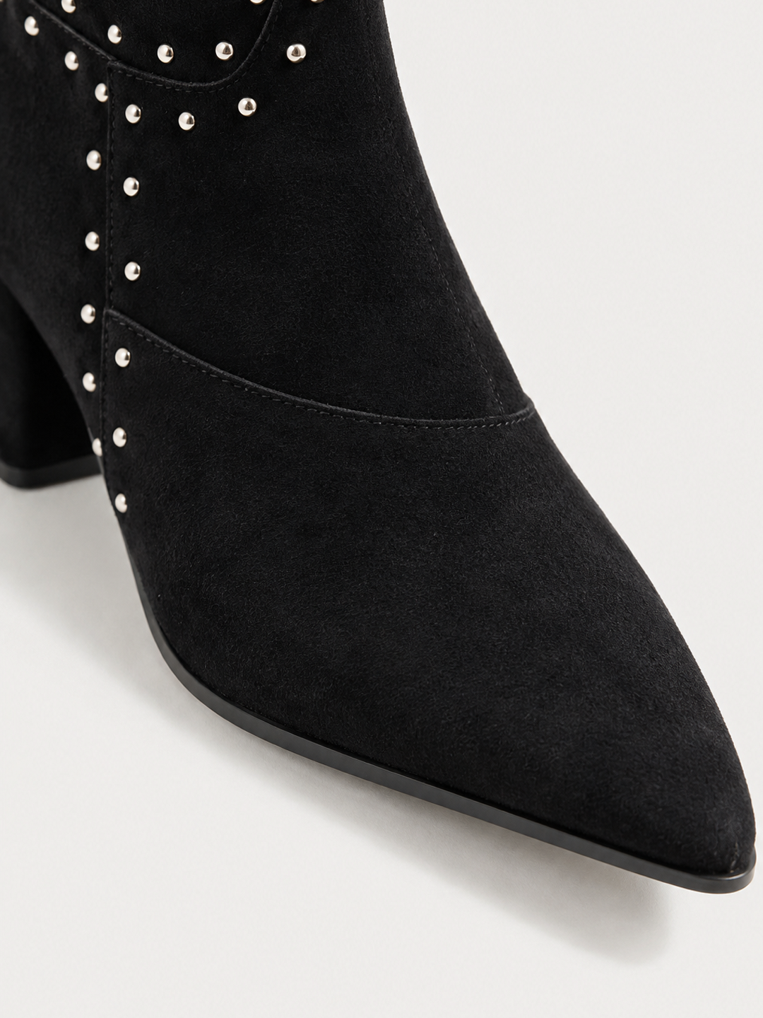 The Harlow Heel Ankle Boot Faux suede – Black