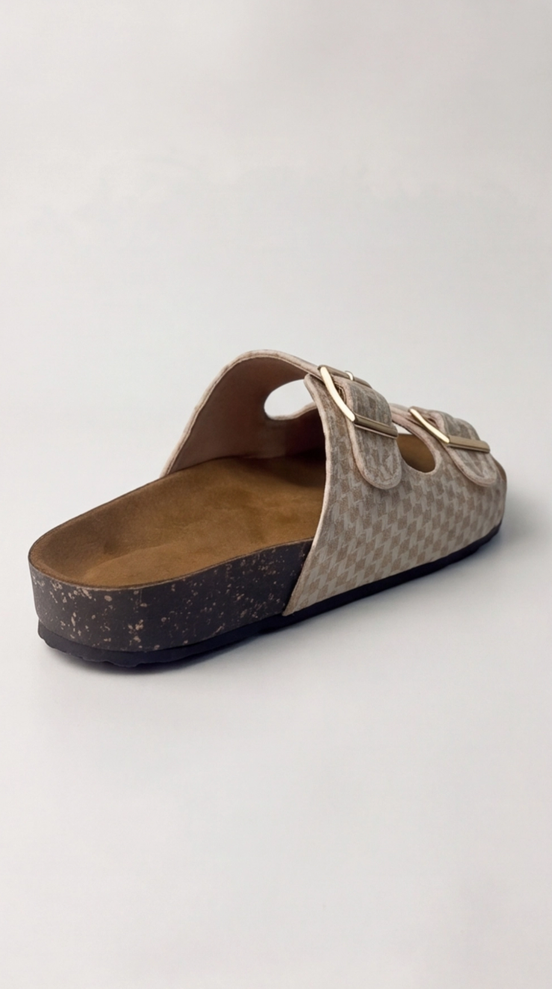 The Sand-Woven Slide