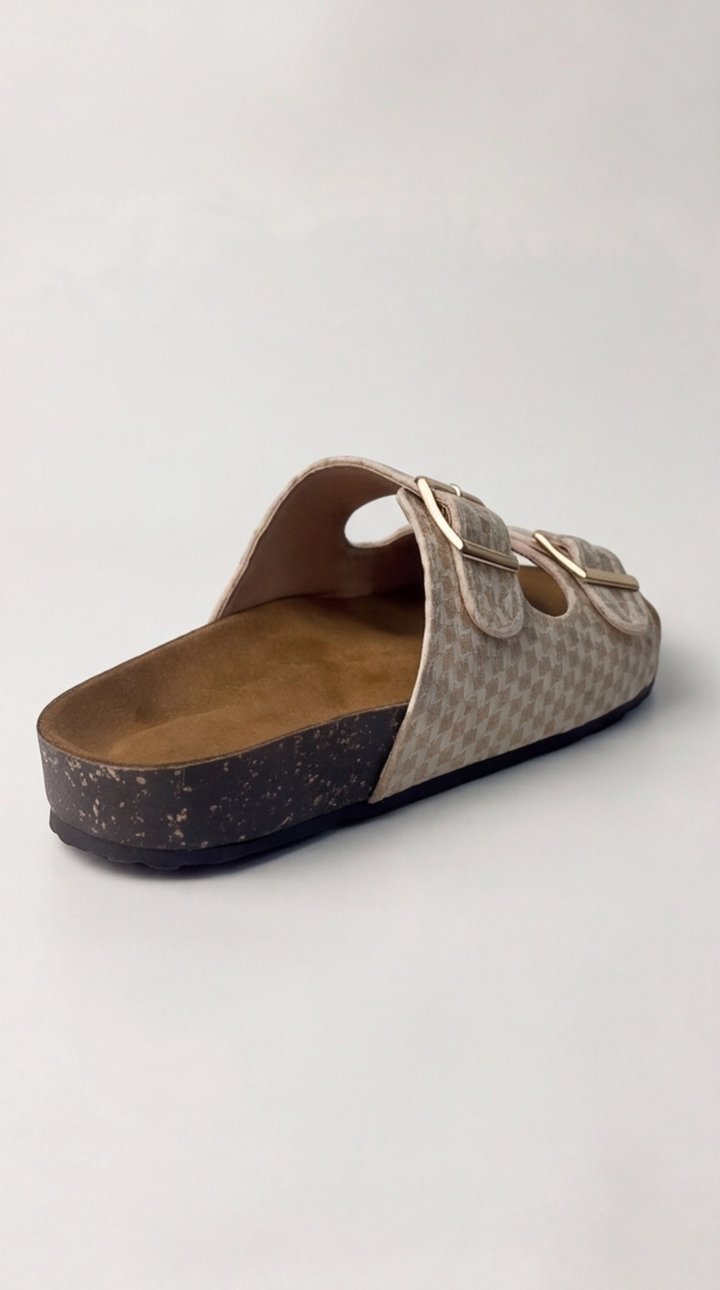 The Sand-Woven Slide