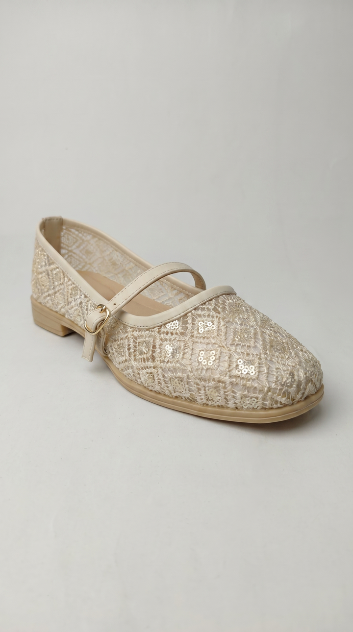The Luminous Lace - Beige