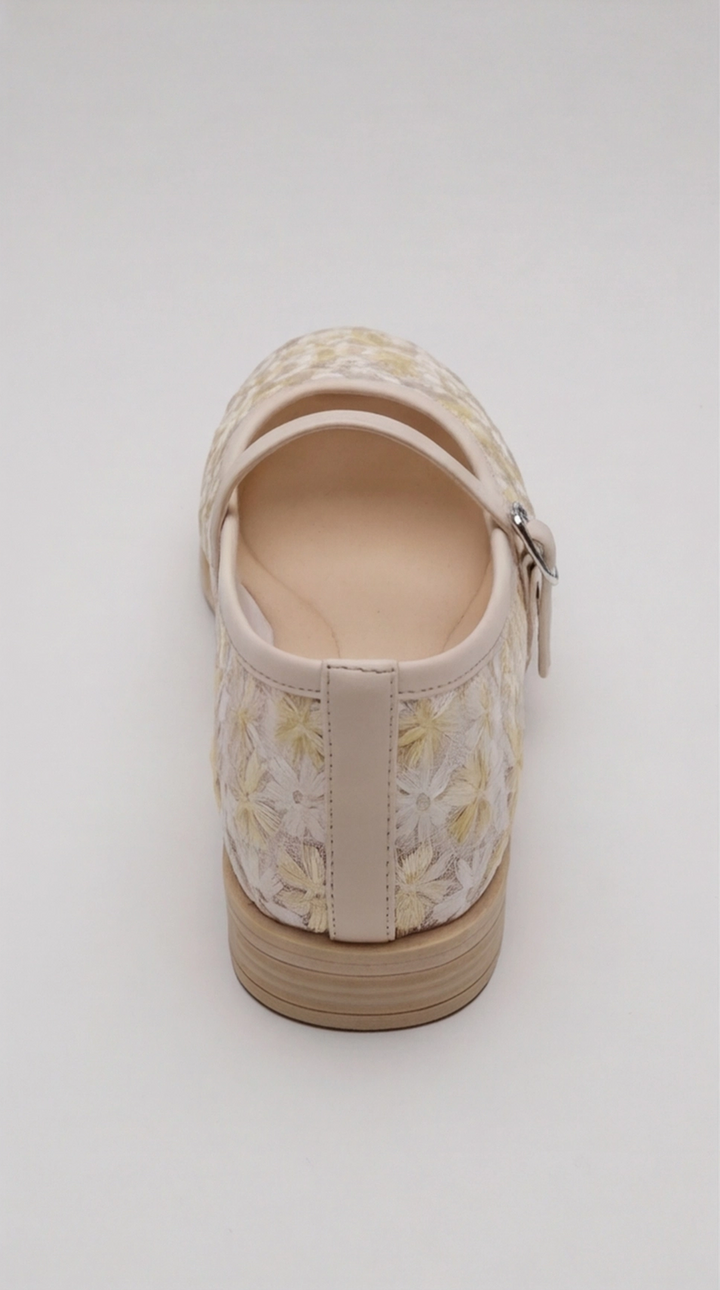 The Ethereal Meadow Flat - Beige
