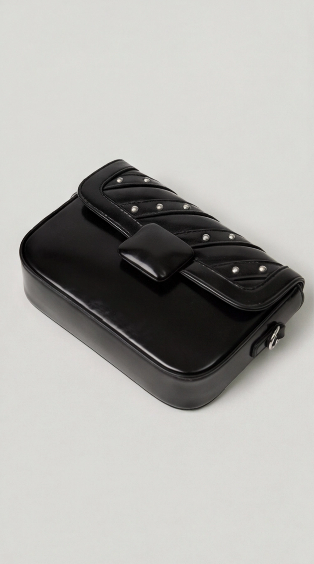 The Onyx Edge Crossbody - Black