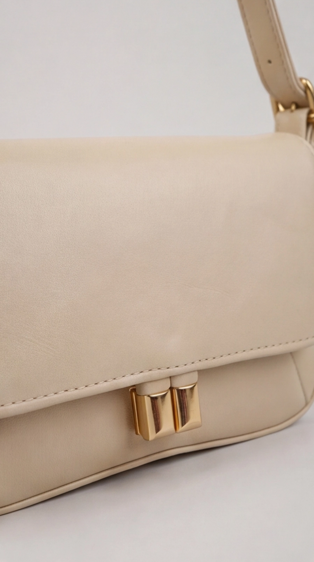 Pebbled Mini Bag – Beige