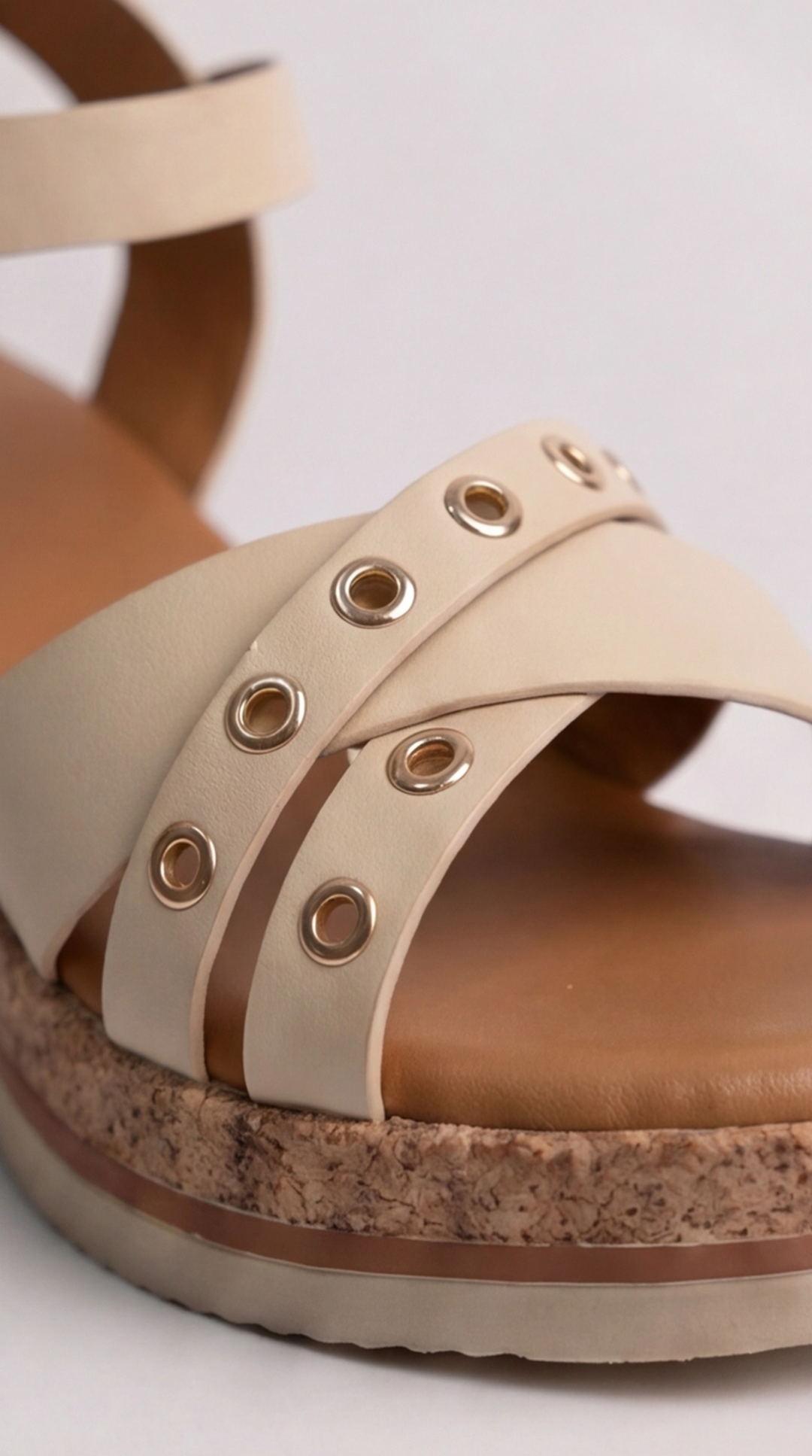 The Nova Grommet Wedge - Beige