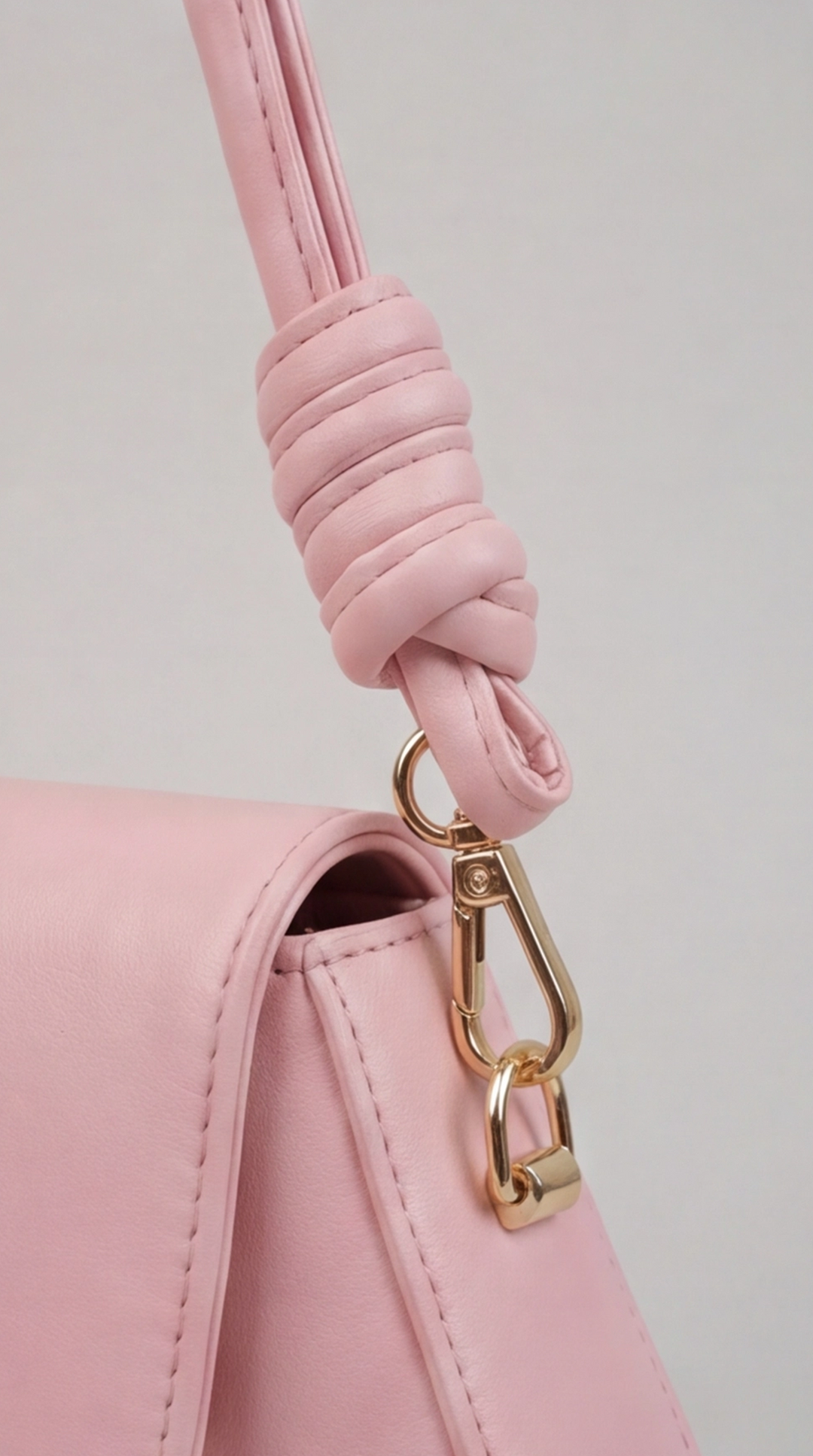 The Crescent Knot Bag - Pink Marshmallow