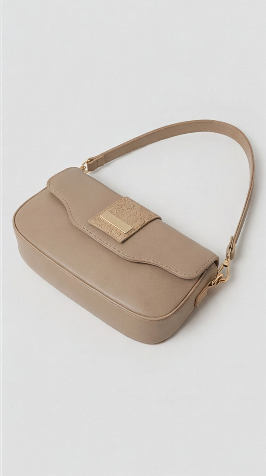 The Arc Bag - creamy tan