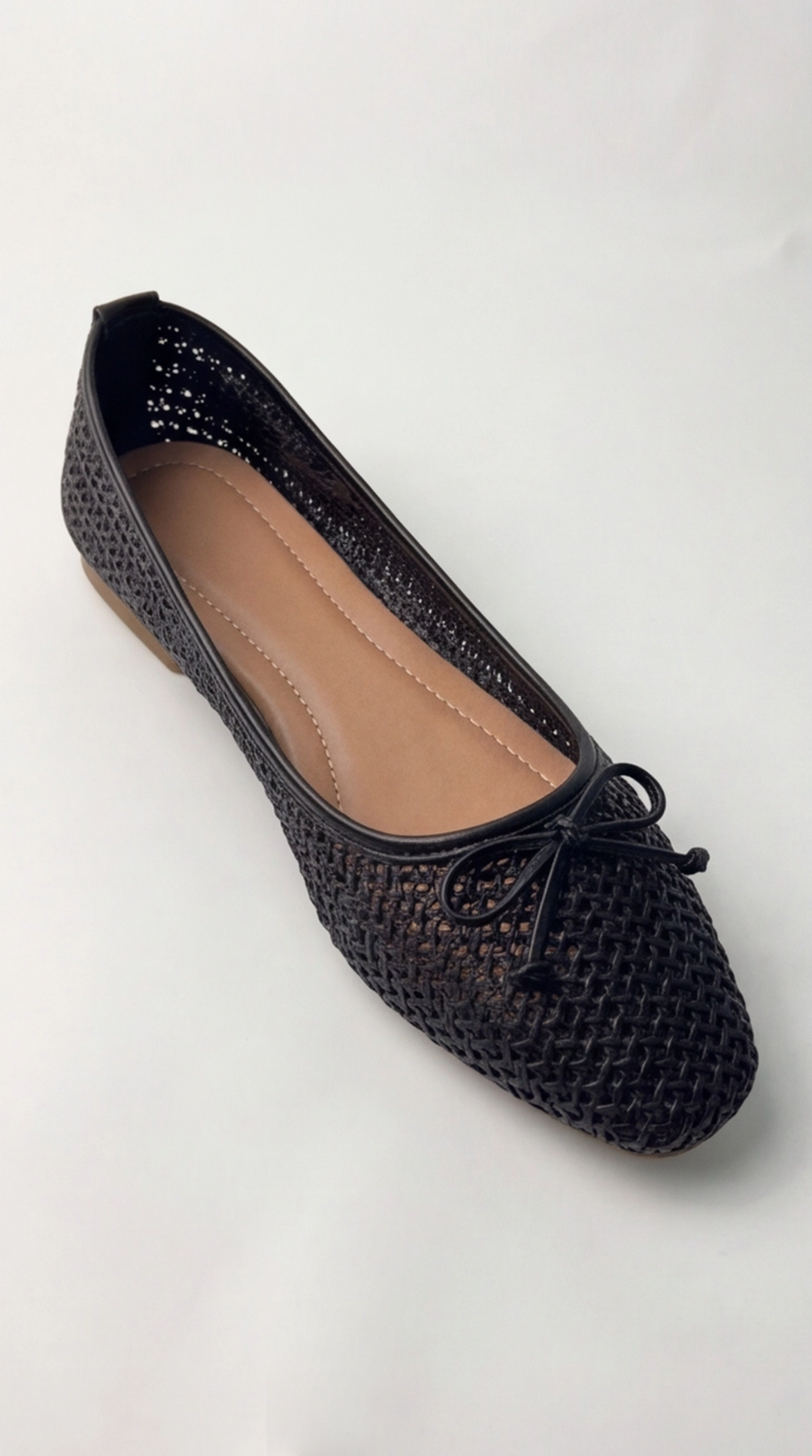 The Aria Raffia Ballet Flat -Black