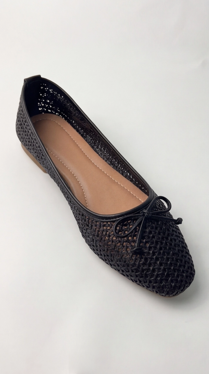 The Aria Raffia Ballet Flat -Black