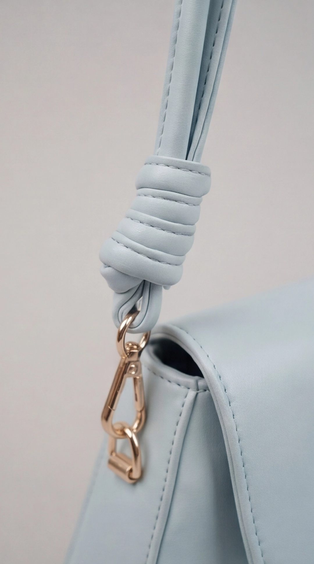 The Crescent Knot Bag - Babyblue