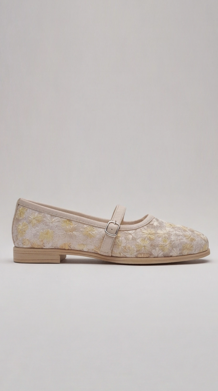 The Ethereal Meadow Flat - Beige