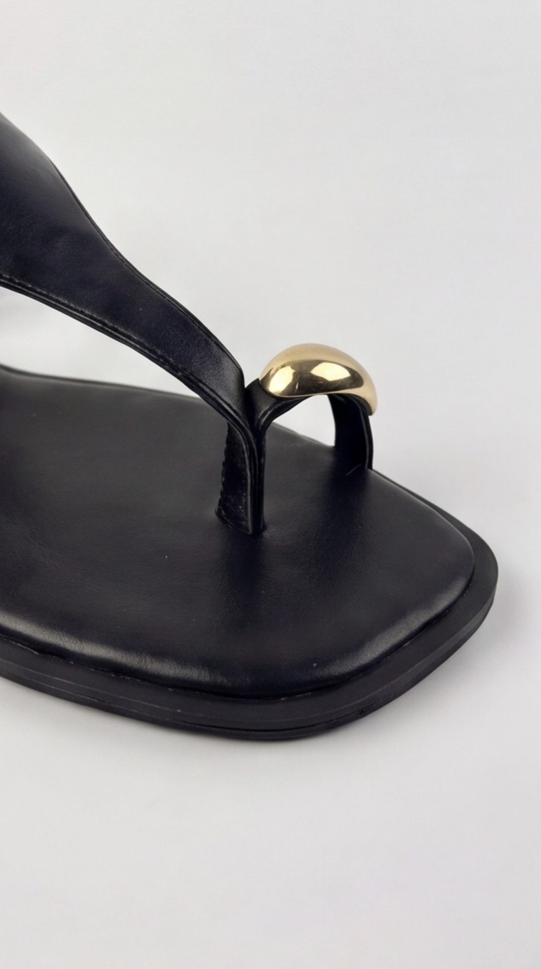 The Aura Slingback - Black