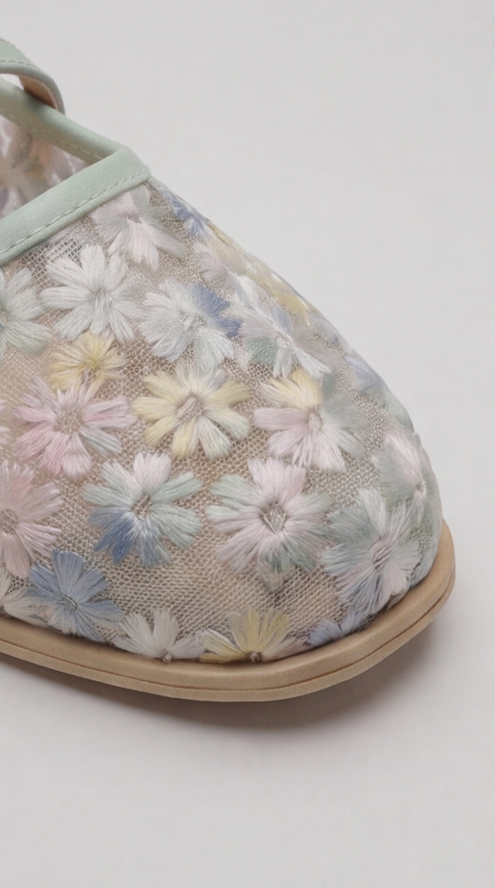 The Ethereal Meadow Flat - Mint