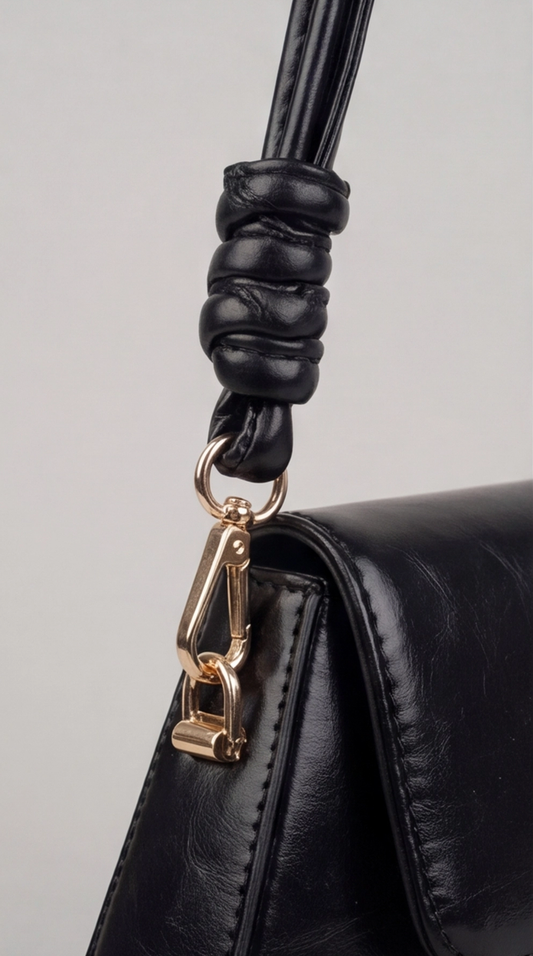 The Crescent Knot Bag - Black