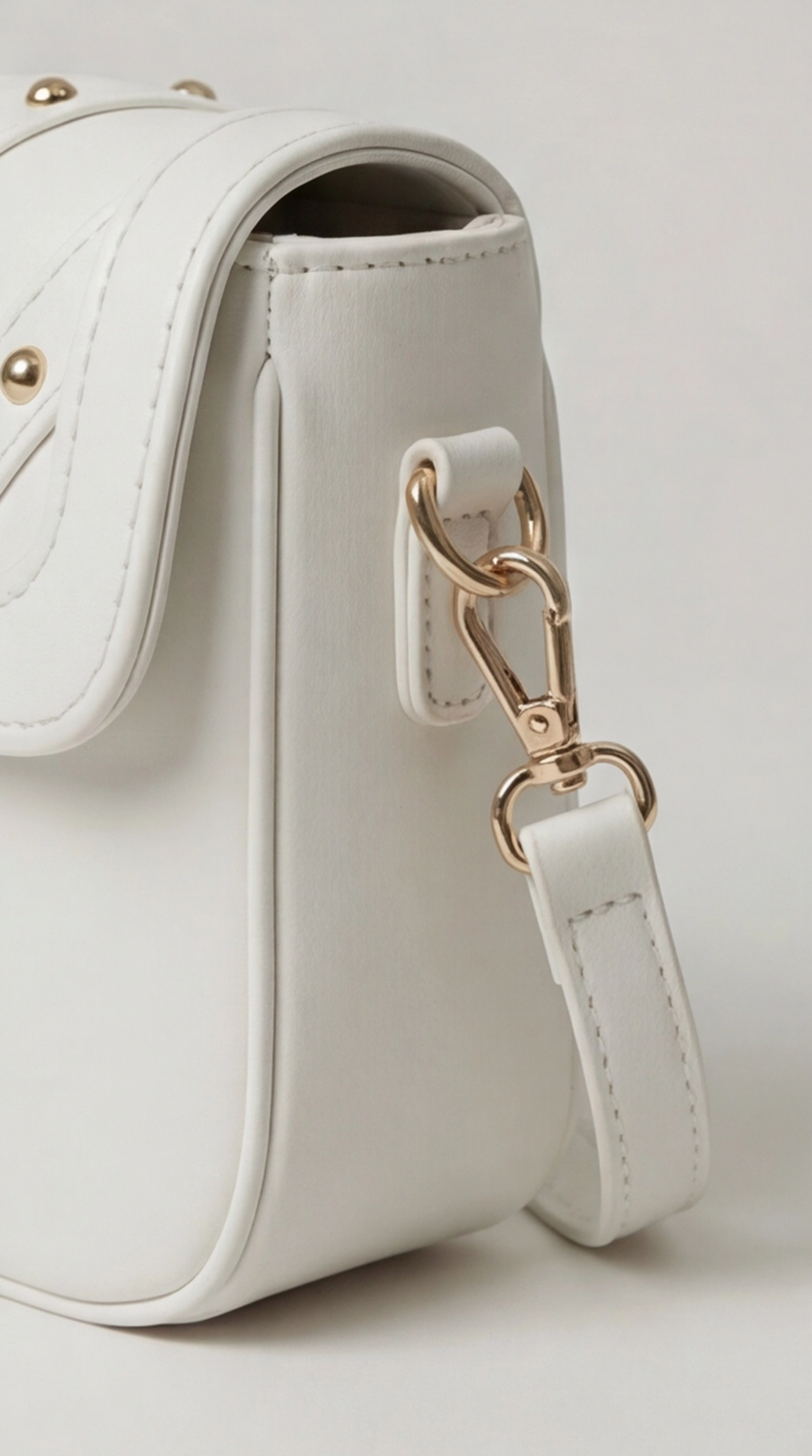 The Onyx Edge Crossbody - White
