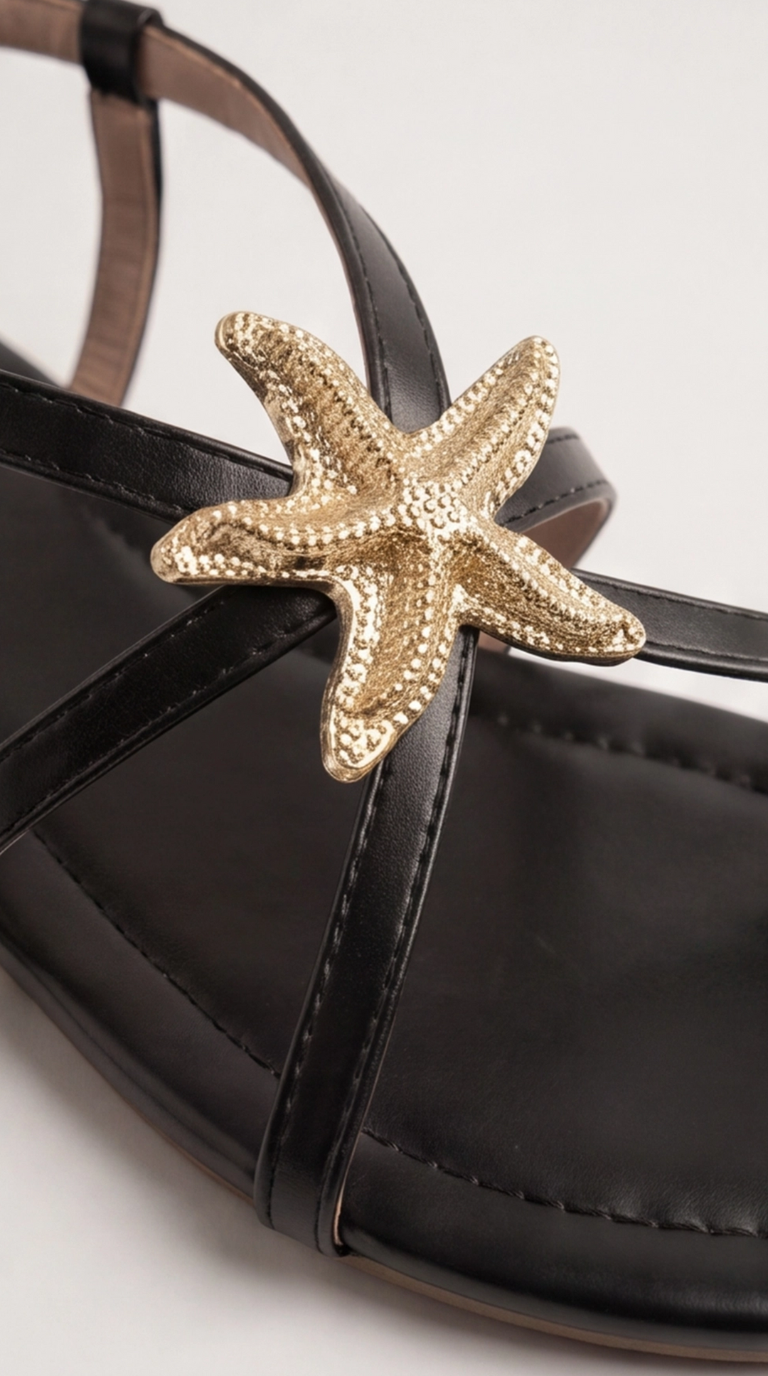 The Aurelia Star Sandal - Black