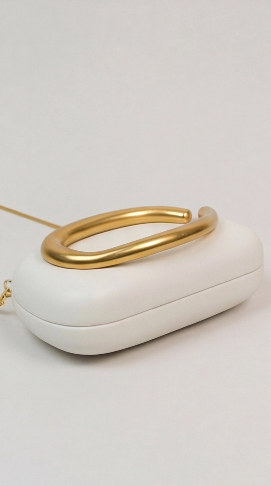 Arc Clasp Crossbody Bag – Ivory &amp; Gold