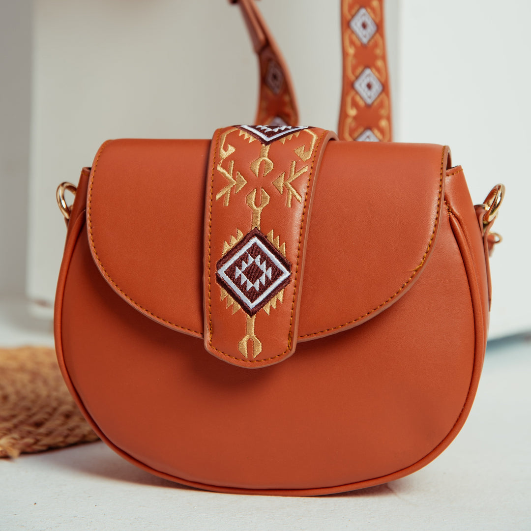 Abstract Embroidered Curved Crossbag - Havan