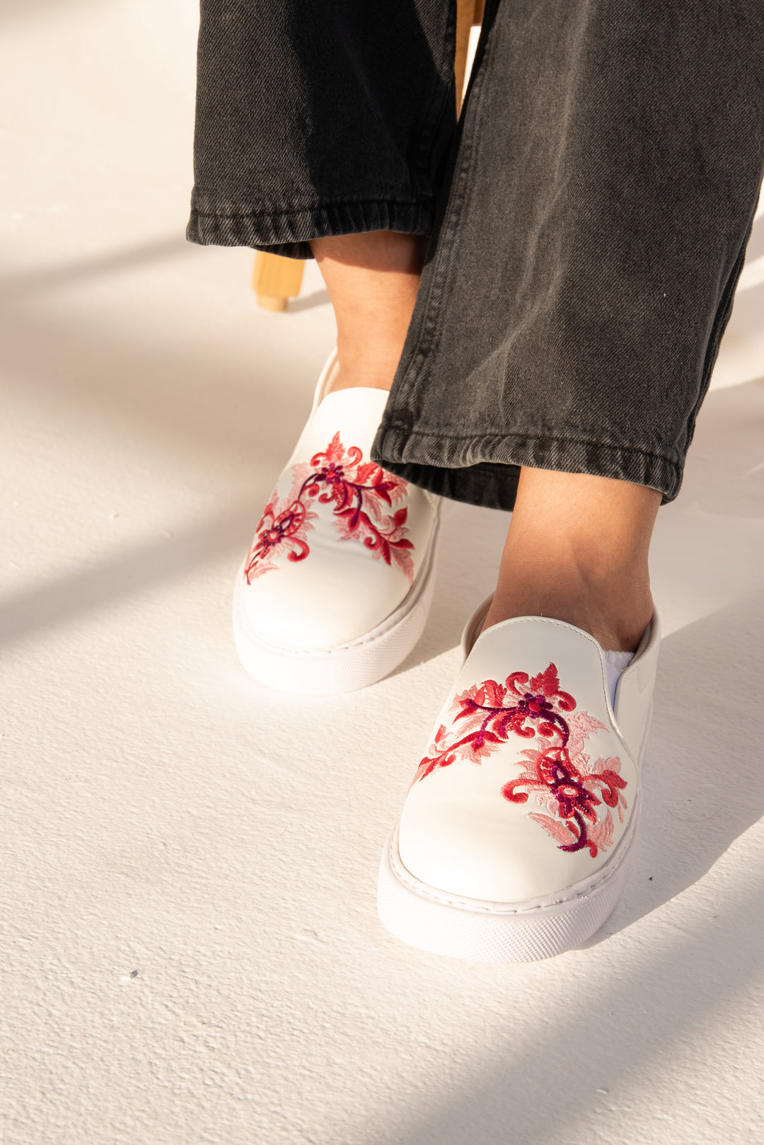 Slip-On Flower Embroidered Pink Sneaker