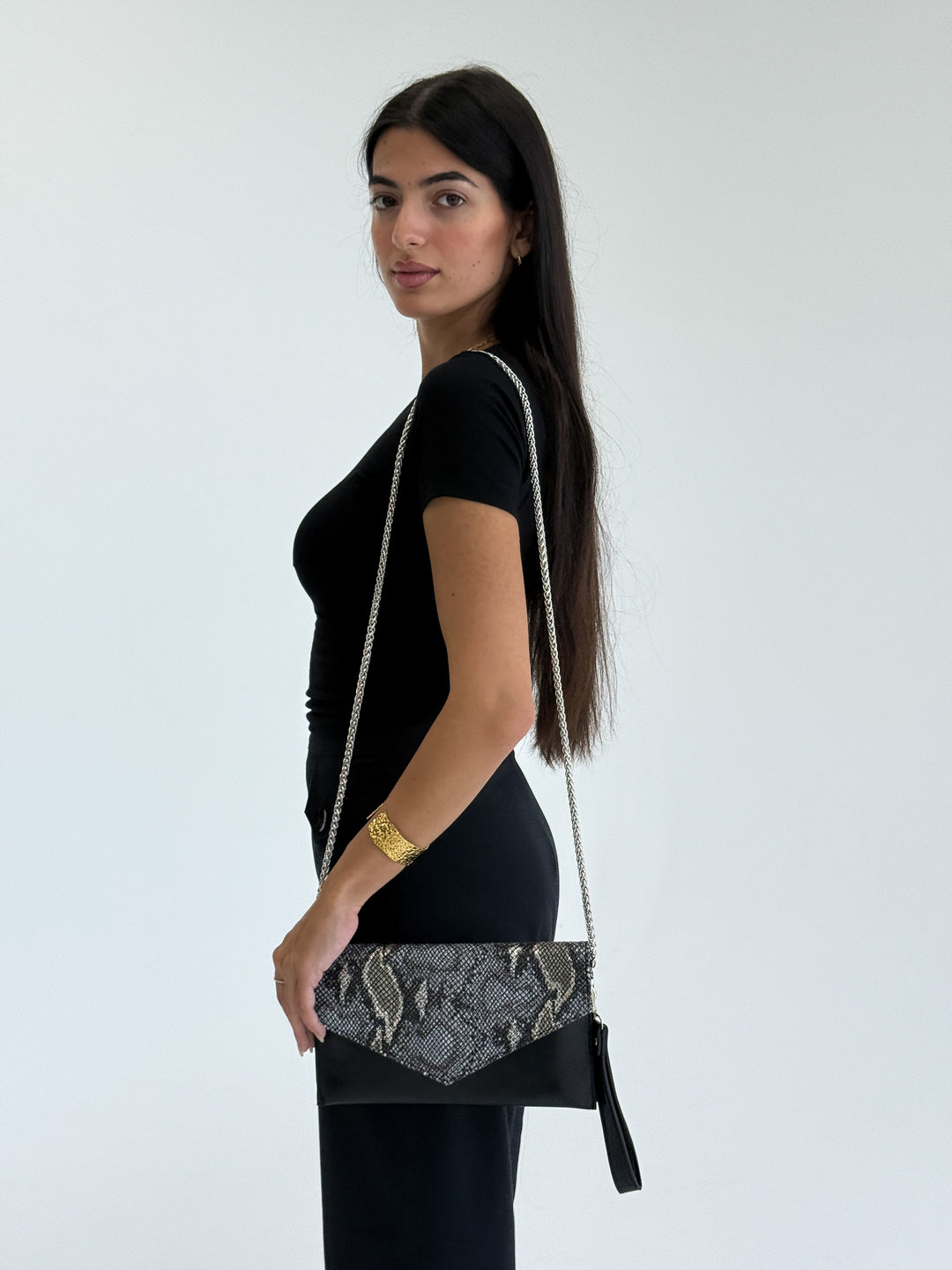 Elegant Snake Print Envelope Clutch - Black
