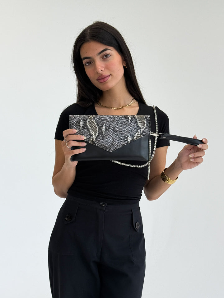 Elegant Snake Print Envelope Clutch - Black