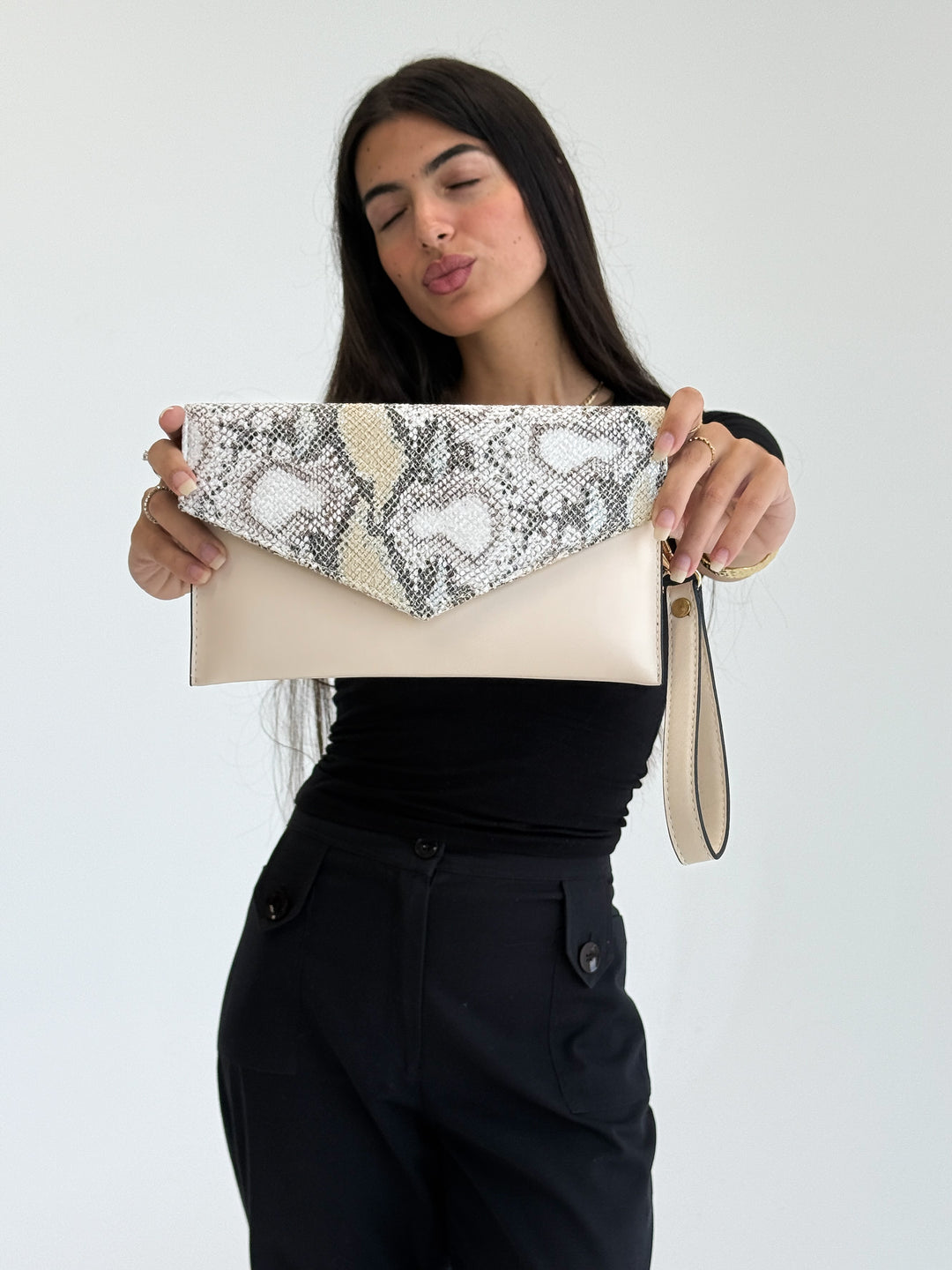 Elegant Snake Print Envelope Clutch - Beige