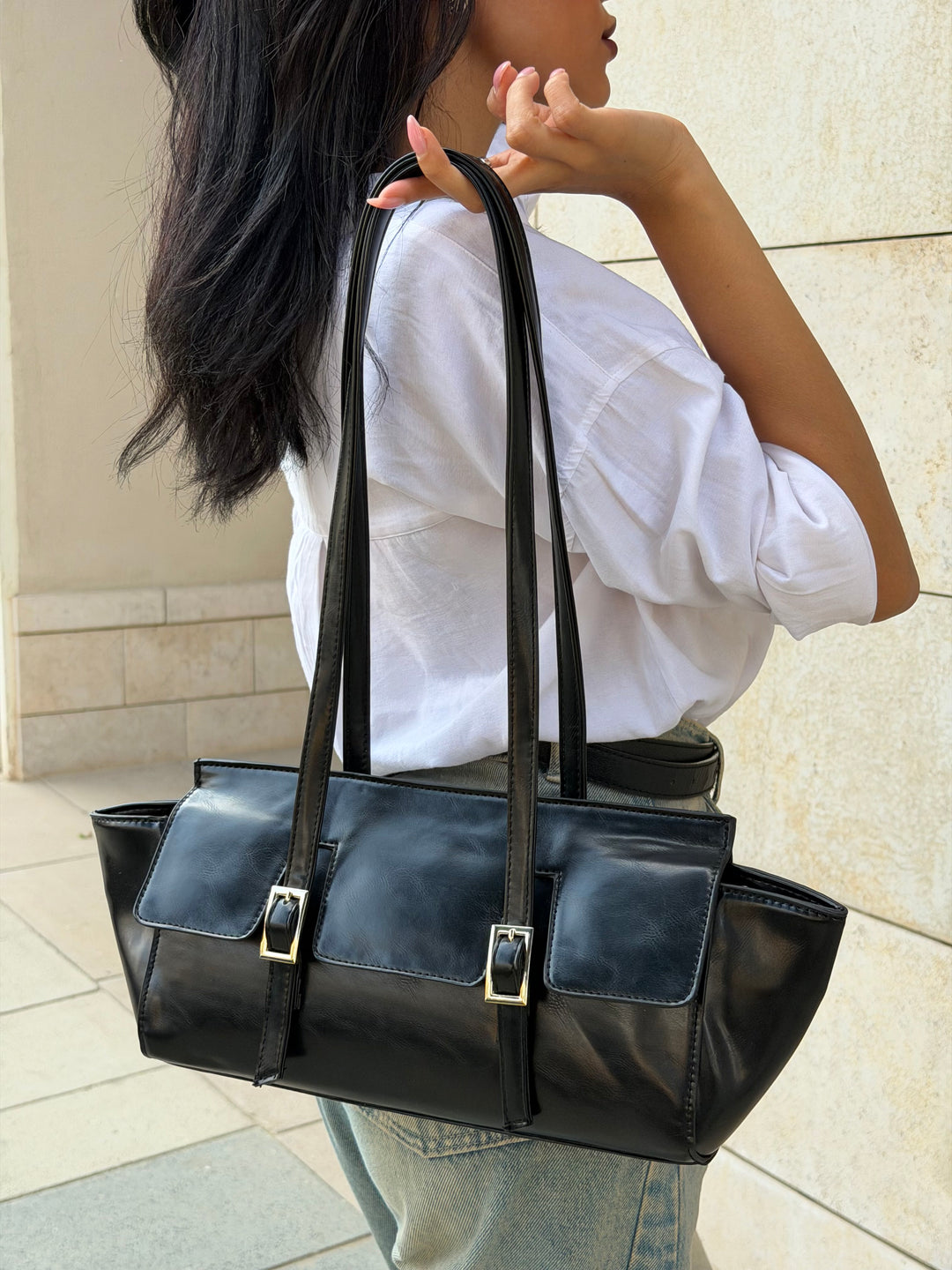 The Sloan Structured Leather Shoulder Bag - Black