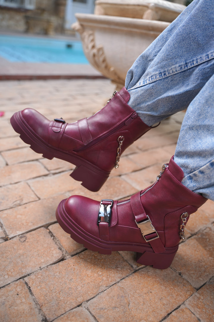 Rebel Chain Boots | Burgundy
