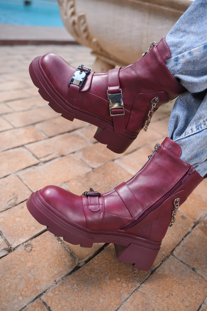 Rebel Chain Boots | Burgundy