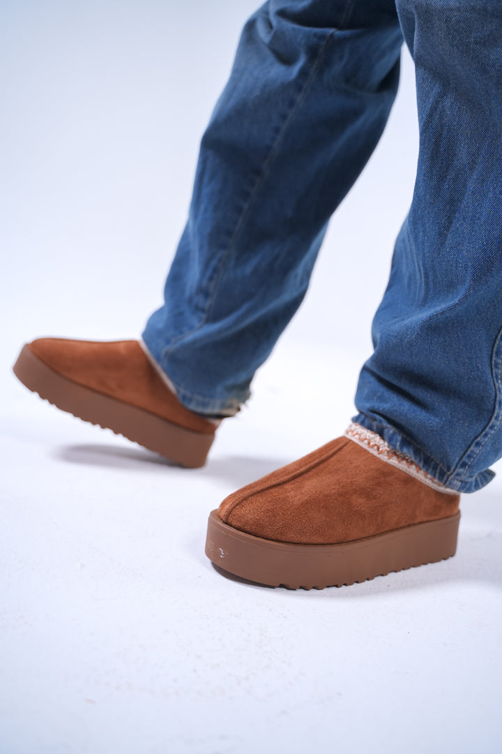 Toasty Trail Winter Mules - Havan