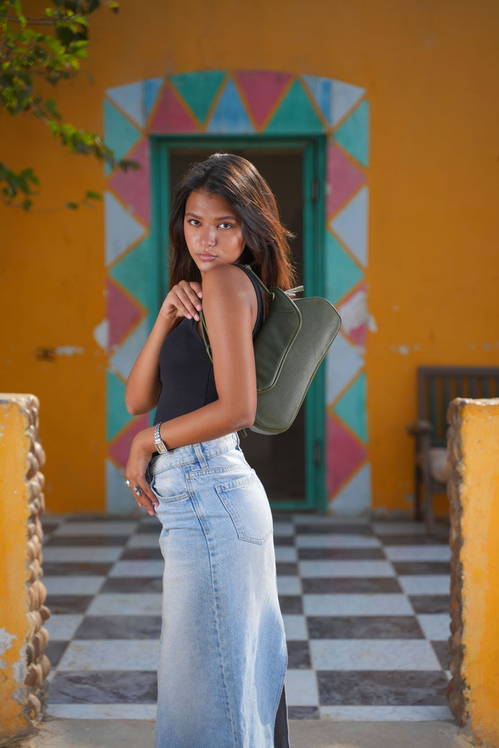 The Luna Classic Flap Shoulder Bag | Dark green