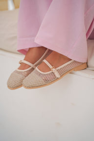 The Lyla Netted Flat - Beige