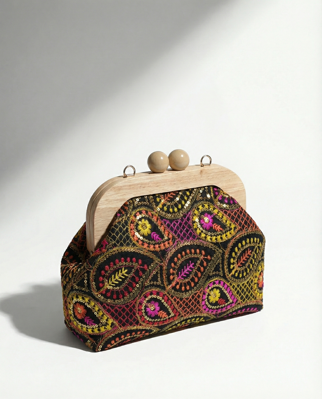 Layalina (ليالينا)