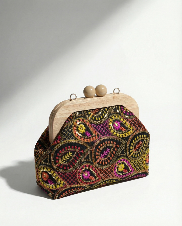 Layalina (ليالينا)