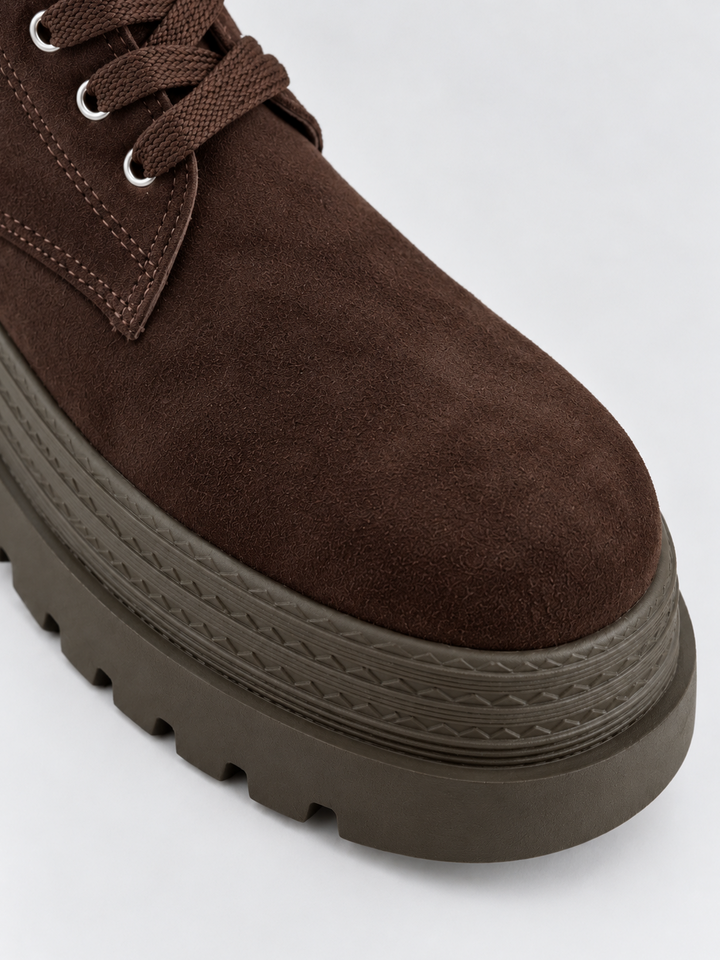 Brown pocket lace-up platform ankle boot faux suede – toe and platform close-up