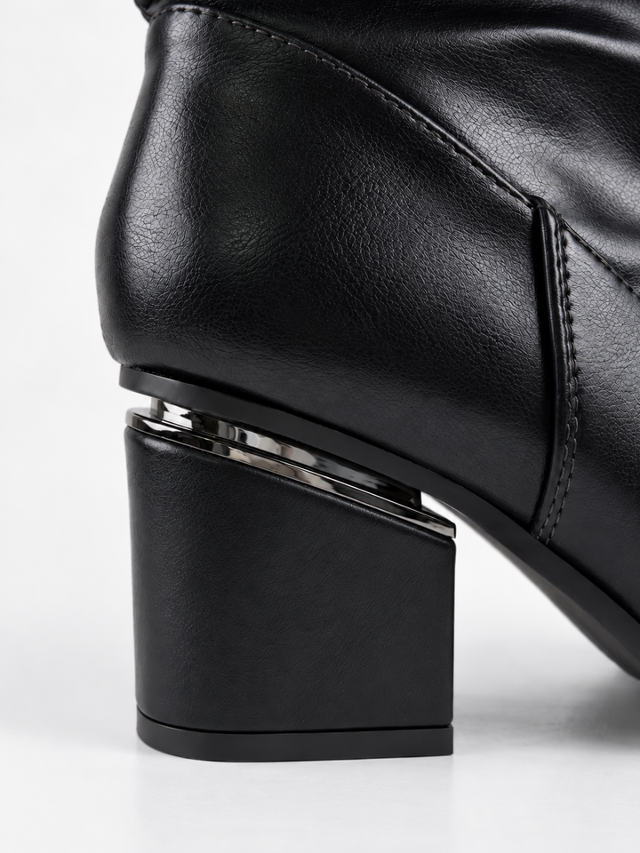 Black ruched lock-clasp block heel ankle boot faux leather – block heel close-up