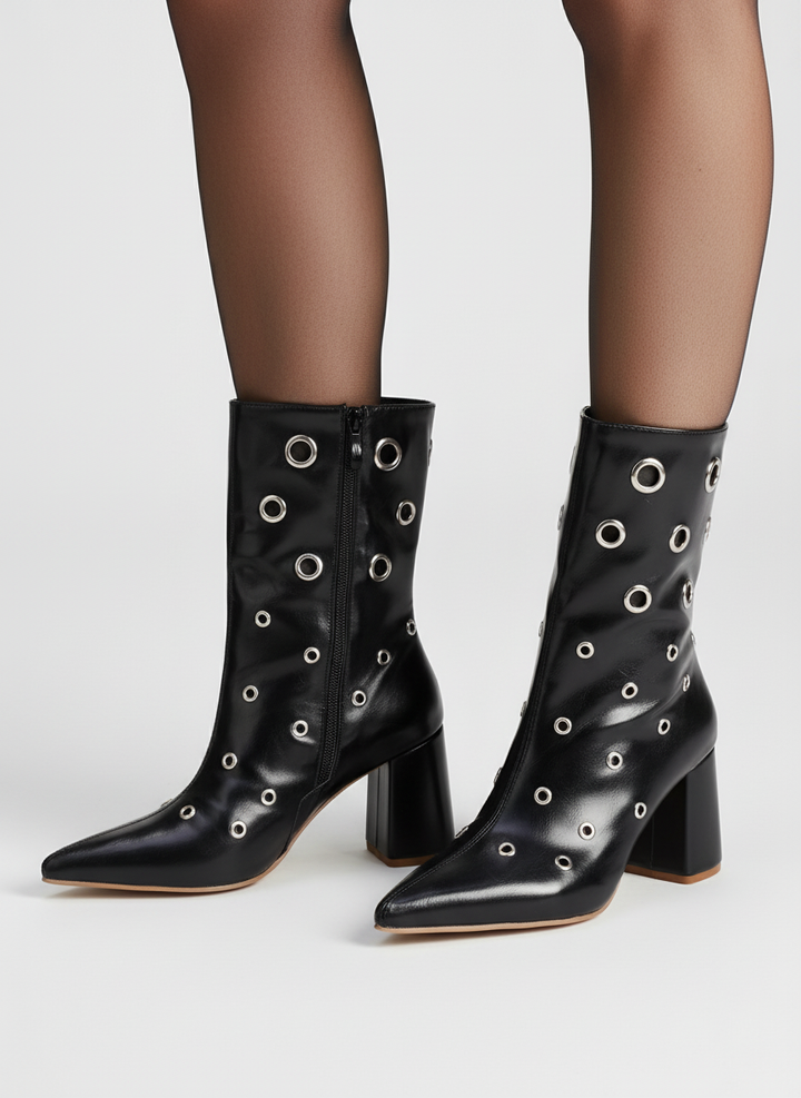 Siren Eyelet Block Boot | Black