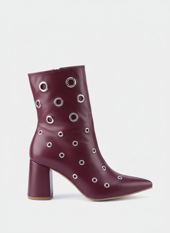 Siren Eyelet Block Boot | Burgundy