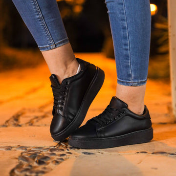 Basic Everyday Casual Plain Sneakers - Black