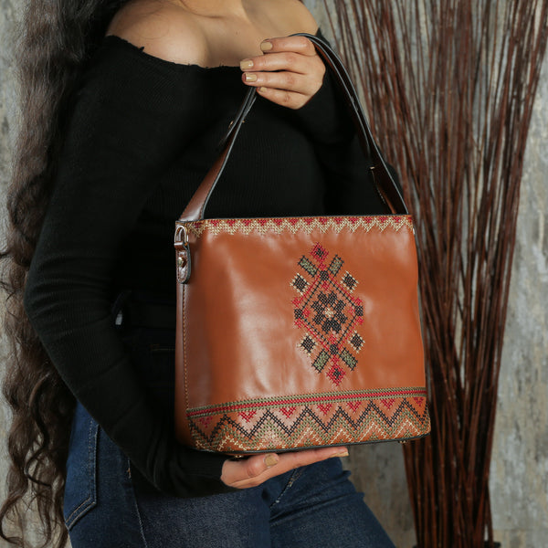 Havan Embroidered Tote Leather Bag